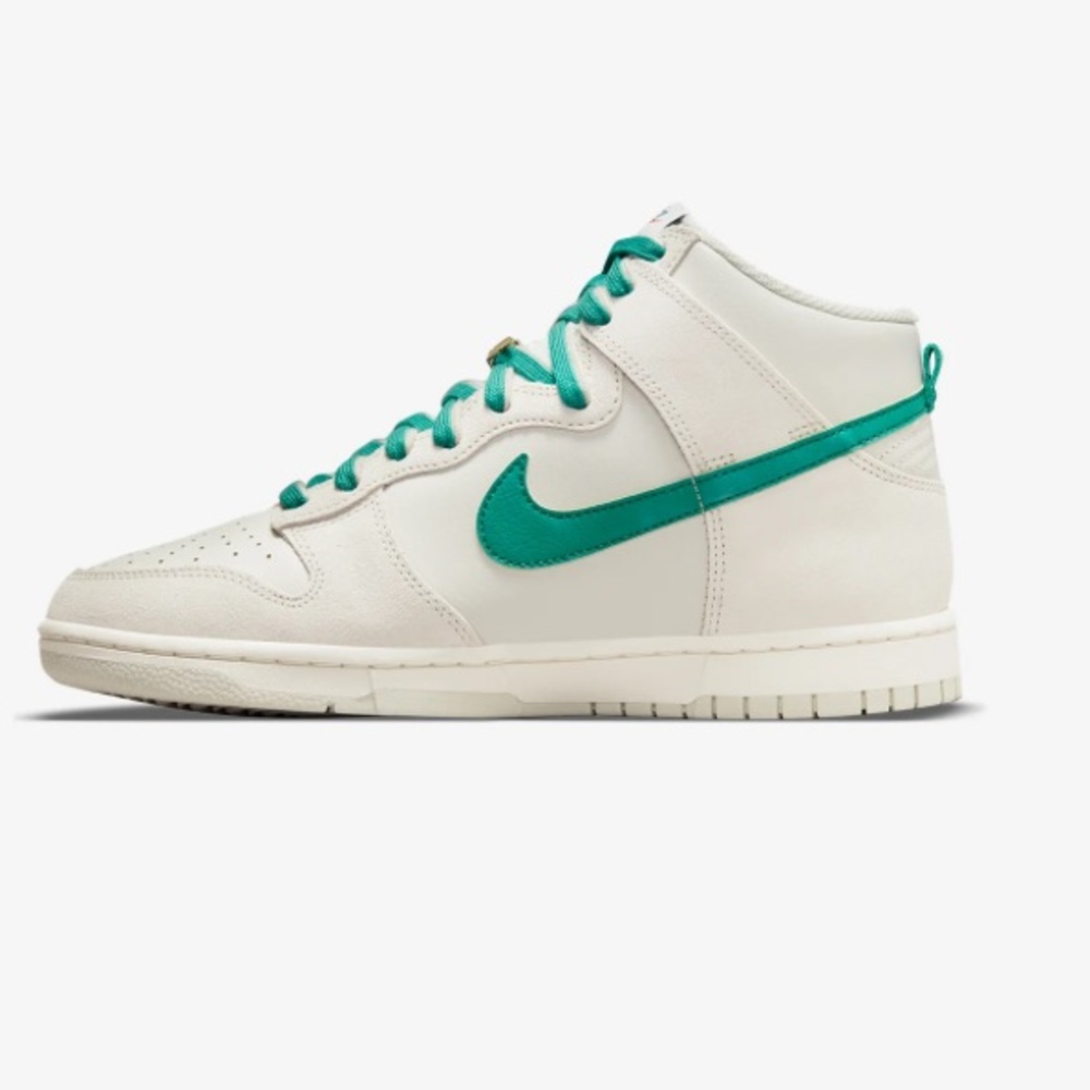 Nike Dunks